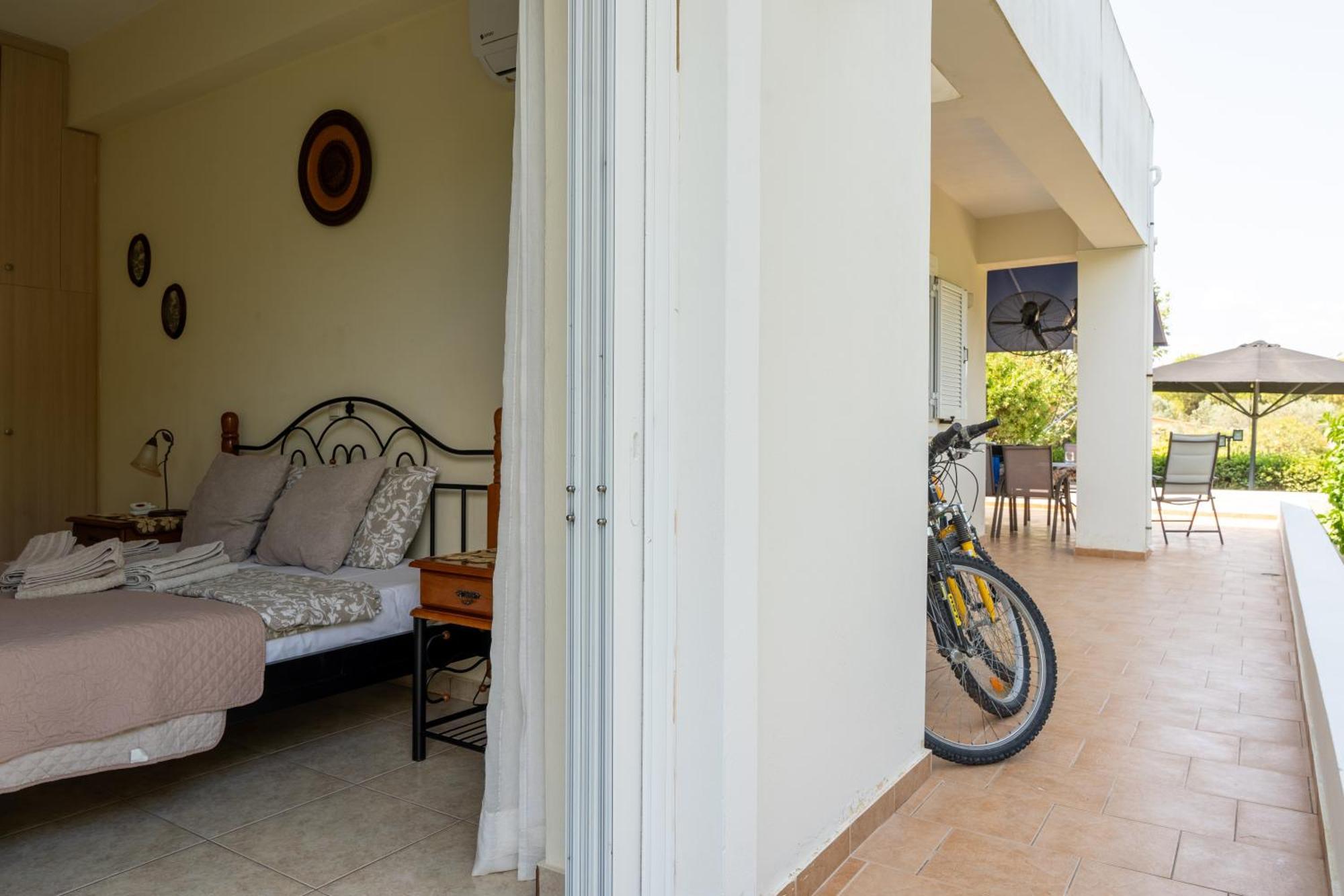 Beautiful Summer Villa In Chalkoutsi Khalkoutsion 外观 照片